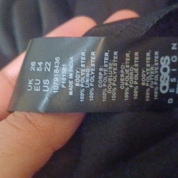 ASOS DESIGN Curve shirred bustier maxi dress with puff  sleeve in animal… - Picture 11 of 11